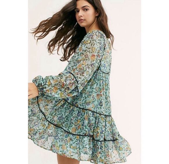 Free People Dresses & Skirts - Free People Green Multicolor Floral Smocked Boho Fall Balloon Sleeve Mini L